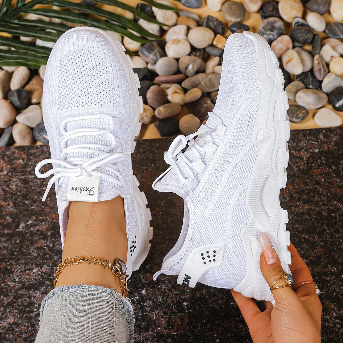 White / 11.5 (USA Women's Size)