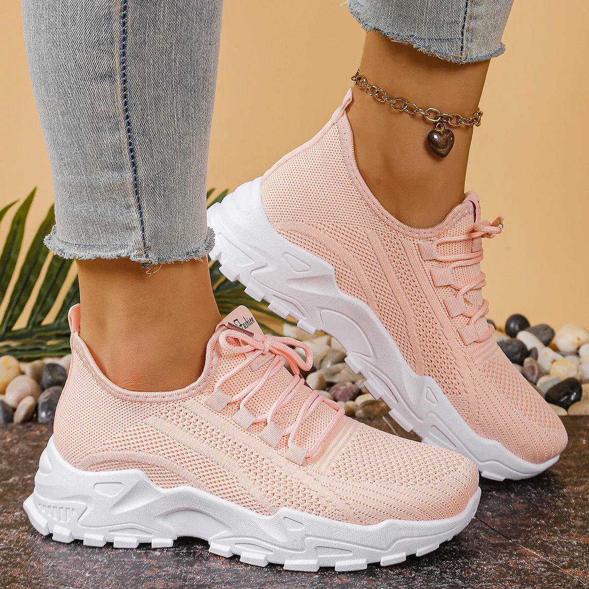 Pink / 11.5 (USA Women's Size)