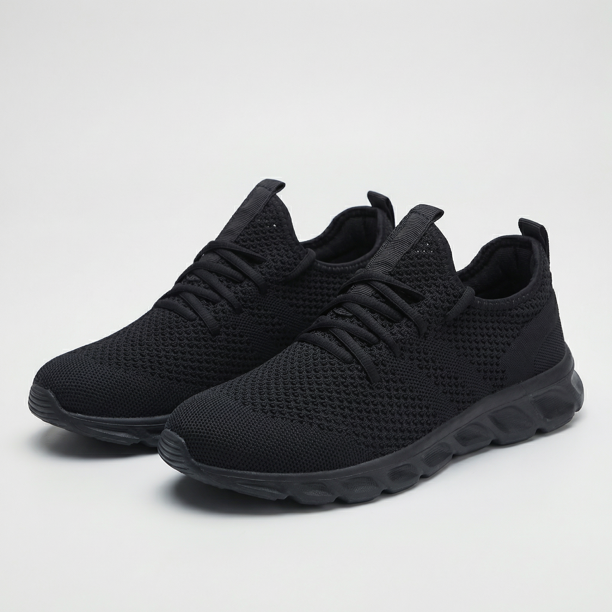 Black / 14 (USA Women's Size)