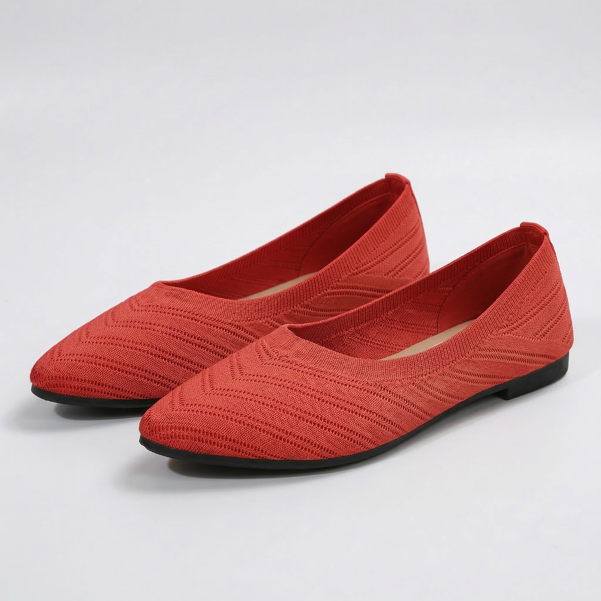 Red / 11.5 (USA Women's Size)